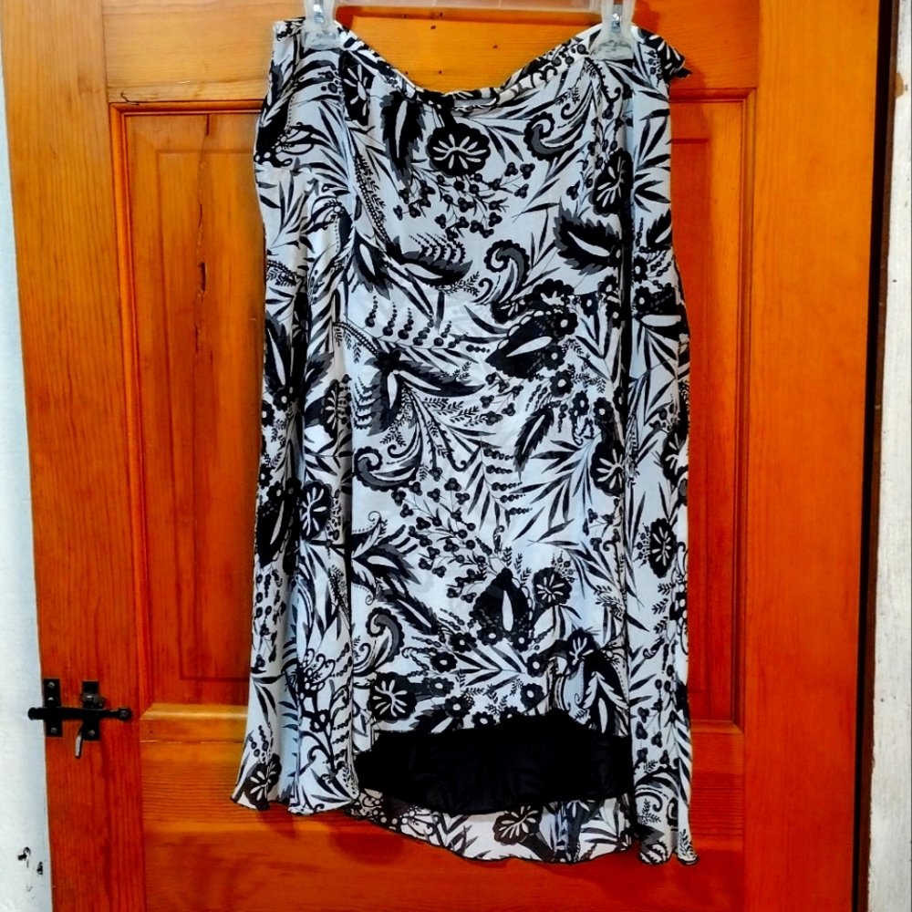 Black White Floral Design Skirt 14